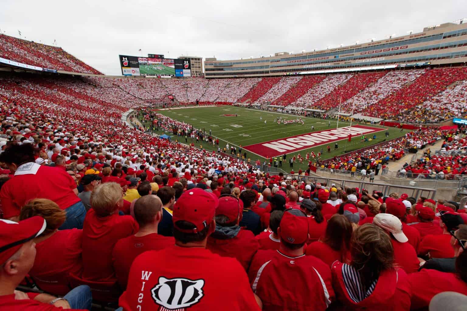 Miami RedHawks to play at Wisconsin in 2025