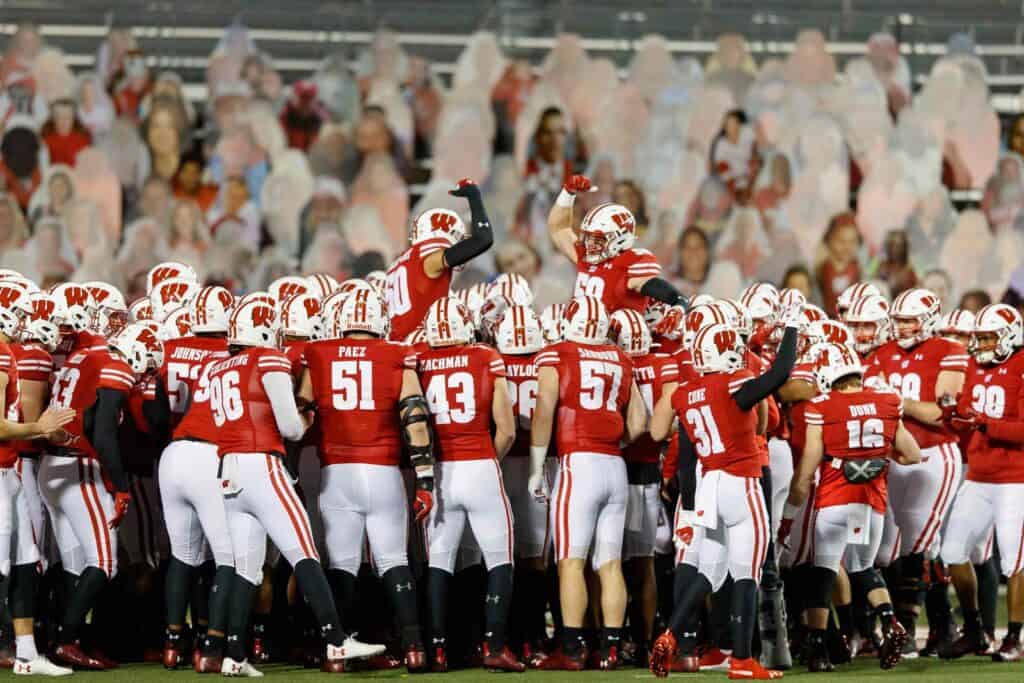 Wisconsin 2024 Football Schedule Espn Patty Bernelle