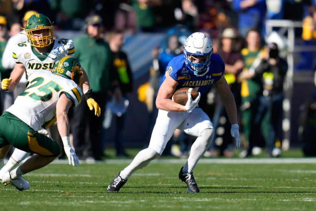 South Dakota State Beats North Dakota State for FCS National Championship,  45-21 - NDSU