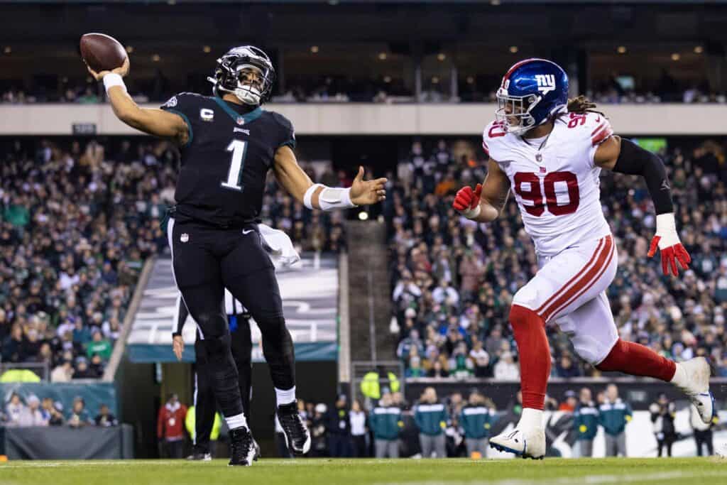 Eagles to host Giants on Christmas Day