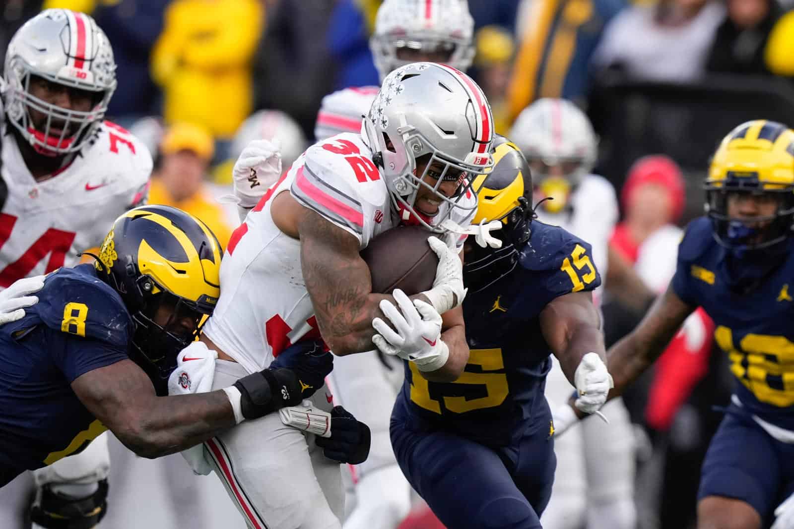 College football rankings: Michigan moves up to No. 2 in both polls