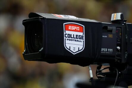 ESPN reveals commentators for 2025-26 college football bowl games